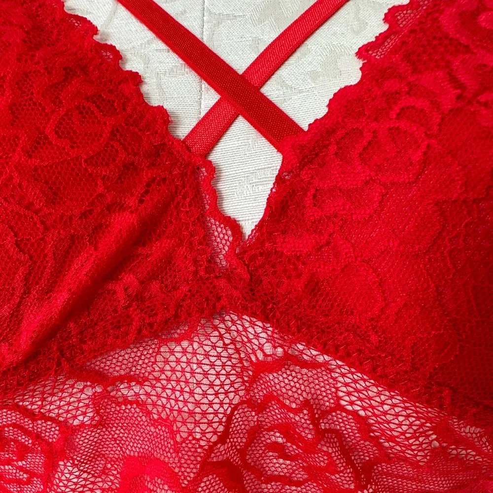 Yandy Red Lacy Longline Lattice Strappy Latice Back Bralette Size 1x/2x